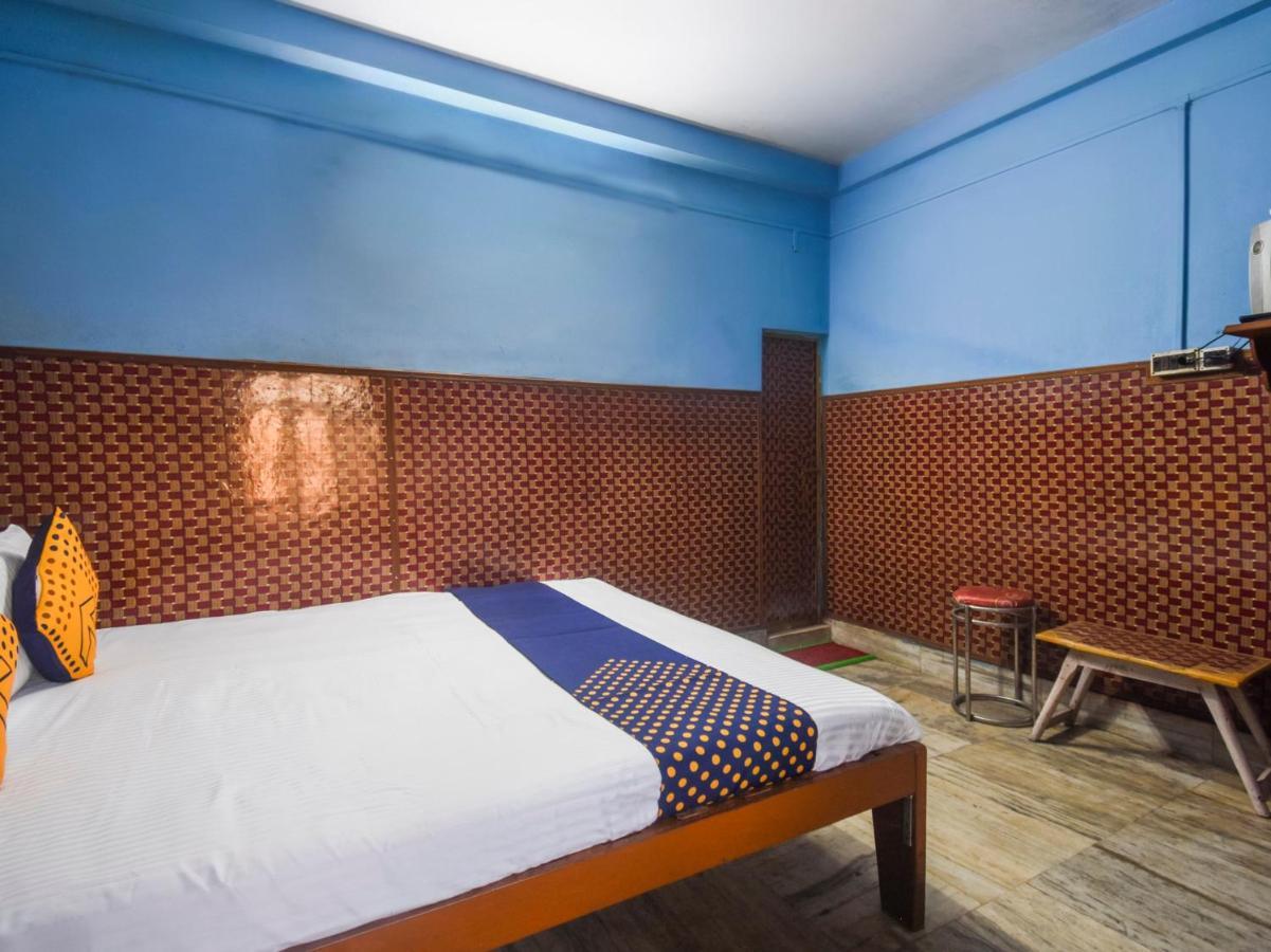 Oyo Flagship 74392 Hotel Mahesh Residency Hyderabad Exterior photo